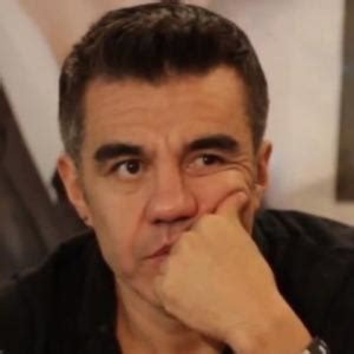 Adrián Uribe - Age, Family, Bio ·