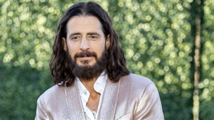 Uncovering Jonathan Roumie's Salary For "The Chosen"